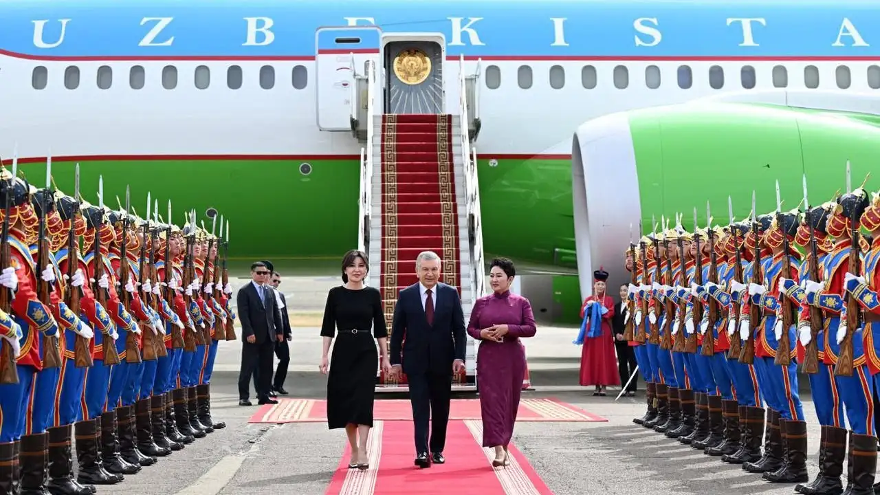 O‘zbekiston Prezidentining Mo‘g‘ulistonga davlat tashrifi boshlandi