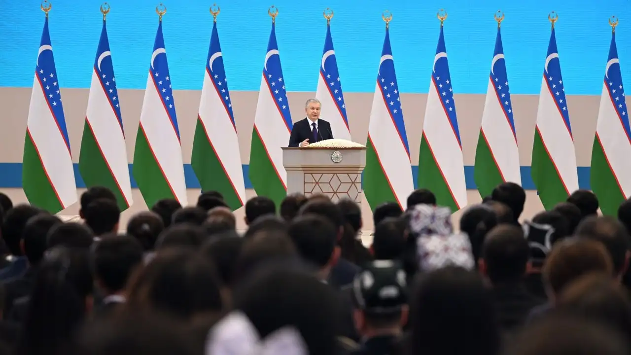 Prezident Shavkat Mirziyoyevning yoshlar bilan uchrashuvi boshlandi