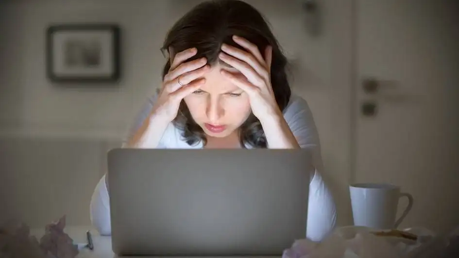 Olimlar ijtimoiy tarmoqlardan foydalanish natijasida yuzaga keladigan stress haqida ogohlantirdi