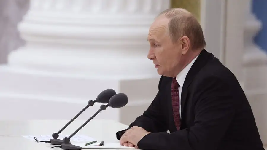 Putin migrantlar uchun patent tizimini o‘zgartirish haqida o‘ylab ko‘rishni taklif qildi
