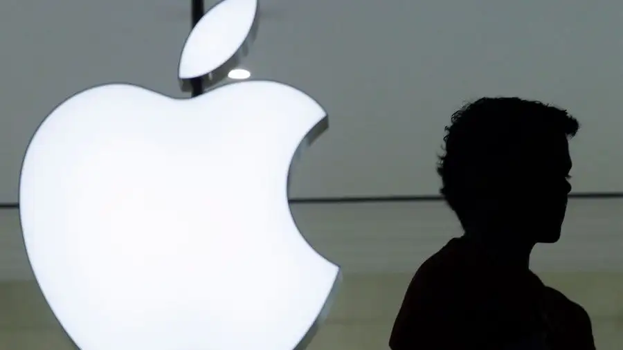 Apple Siri ishlab chiquvchilar jamoasini qayta tuzishga va ChatGPT’ga raqobatchi yaratishga qaror qildi