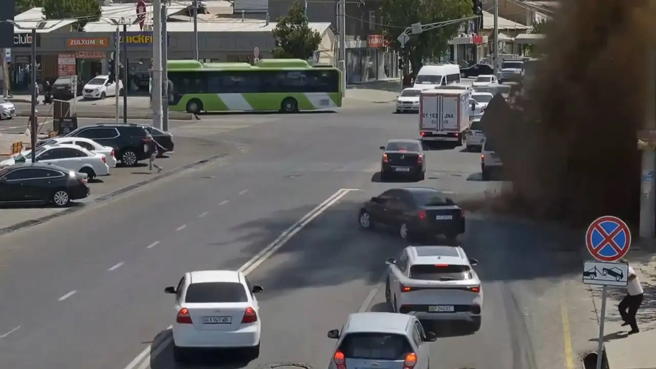 Toshkentda suv quvuri kuchli bosim ostida yorildi
